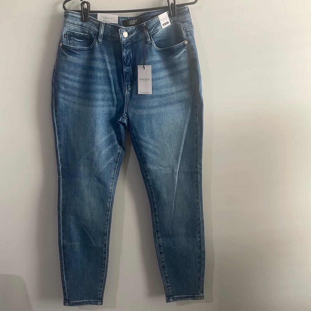 Judy Blue High Waist Relaxed Fit - Non Distressed Jeans